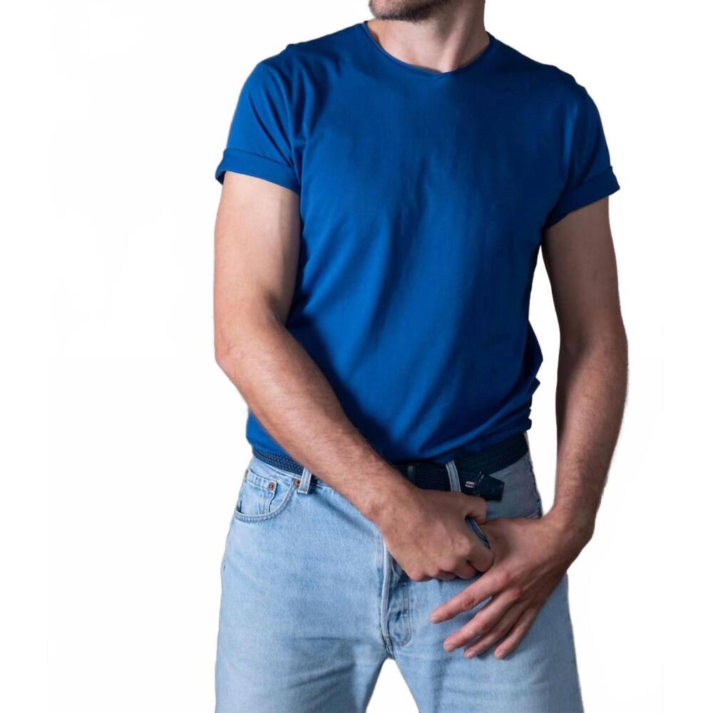 NEW ANONYME milo v-neck jersey t-shirt in cobalt